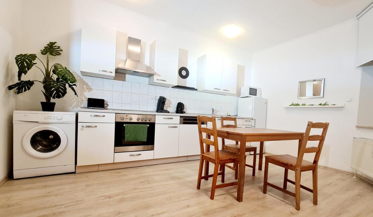 Elena Flat Sonnenblumen Duisburg Zentrum מראה חיצוני תמונה